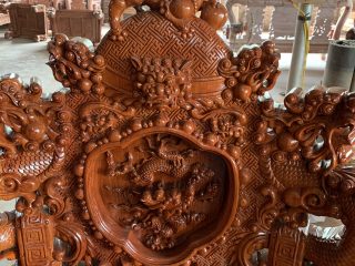 Bộ bàn ghế rồng khuỳnh nghê đỉnh 12 món gỗ hương đá (Chú Sự, Nam Định)