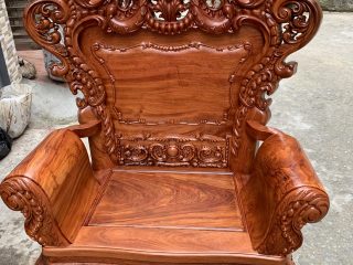 Bộ bàn ghế Louis Hoàng Gia vách trơn 6 món gỗ hương đá (Anh Thiên, Hà Nội)