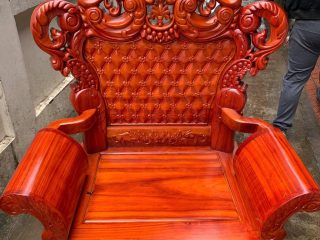 Bộ bàn ghế Hoàng Gia gỗ hương đá 6 món đục 2 mặt cực đẹp (Chú Khoa - Hà Tĩnh)