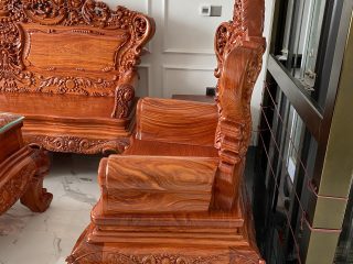 Bộ bàn ghế phòng khách gỗ hương đá mẫu Hoàng Gia chân 16cm 6 món (Chị Loan, Quảng Ninh)