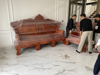 Bộ bàn ghế phòng khách gỗ hương đá mẫu Hoàng Gia chân 16cm 6 món (Chị Loan, Quảng Ninh)