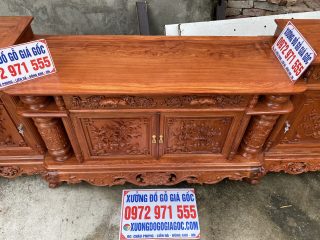 Kệ tivi 2m4 gỗ hương đá mẫu cột nho con sóc đục tứ quý (Anh Hảo, Quảng Ninh)