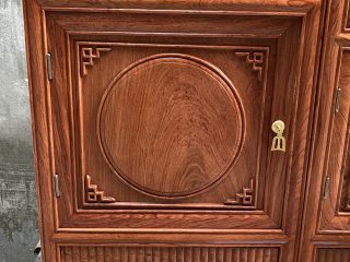 Kệ tivi mõ lồi 2m4 gỗ hương đá mẫu trơn đồng tiền 6 cánh (Chú Đông, Hà Nội)