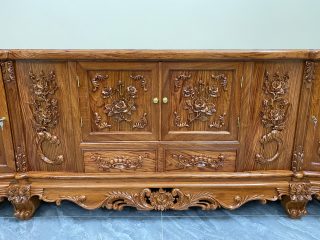 Kệ tivi 2m4 mẫu đục hoa hồng kênh bong siêu đẹp (Anh Thông, Quảng Ninh)