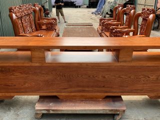 Kệ tivi nguyên khối 2m4 gỗ hương đá 4 ngăn kéo (Chị Thảo, Hà Nội)