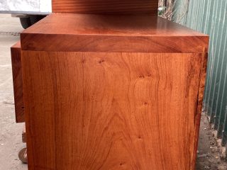 Kệ tivi nguyên khối 2m4 gỗ hương đá 4 ngăn kéo (Chị Thảo, Hà Nội)