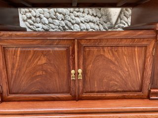 Kệ tivi vát trơn 2m4 gỗ hương đá (Chú Lợi, Bắc Ninh)