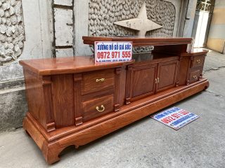Kệ tivi vát trơn 2m4 gỗ hương đá (Chú Lợi, Bắc Ninh)