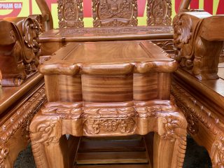Bộ bàn ghế Minh quốc voi chiến tay 12 gỗ hương đá (Anh Tòng, Hà Giang)