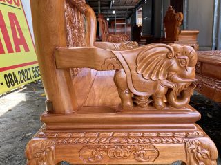 Bộ bàn ghế Minh quốc voi chiến tay 12 gỗ hương đá (Anh Tòng, Hà Giang)