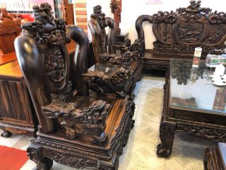 Bộ bàn ghế Nghê Bảo Đỉnh 10 món gỗ mun hoa tay cột 14cm (Anh Minh, Nghệ An)