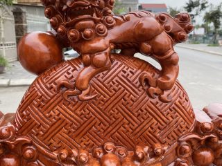 Bộ bàn ghế rồng đỉnh 10 món gỗ hương đá đục siêu đẹp (Anh Thế, Hải Dương)