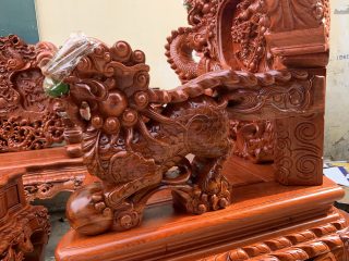 Bộ bàn ghế rồng khuỳnh nghê đỉnh 6 món gỗ hương đá (Anh Quyết, Hải Phòng)