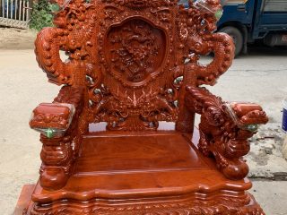 Bộ bàn ghế rồng khuỳnh nghê đỉnh 6 món gỗ hương đá (Anh Quyết, Hải Phòng)