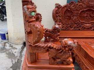 Bộ bàn ghế rồng khuỳnh nghê đỉnh 6 món gỗ hương đá (Anh Quyết, Hải Phòng)