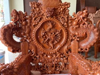 Bàn ghế rồng đỉnh gỗ hương đá tay 16 chân 16 hàng liền khối đục tay 2 mặt