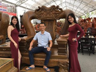 Siêu phẩm độc nhất vô nhị bộ quốc voi tay 32 gỗ mun đuôi công (hàng dự triển lãm)