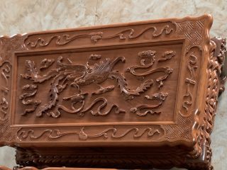 Bộ bàn ghế rồng khuỳnh nghê đỉnh 12 món gỗ hương đá (Chú Sự, Nam Định)