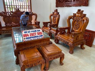 Bộ bàn ghế Nghê Bảo Đỉnh tay cột 14cm gỗ hương đá 10 món siêu vip (Anh Khánh, Sơn La)