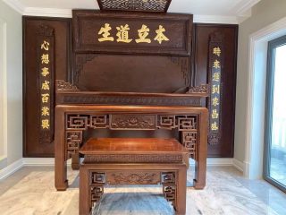 Án gian gỗ gụ triện hoa sen chân 10cm (Anh Thái, Hà Nội)