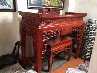 Cặp án gian triện gỗ gụ (Anh Việt, Hà Nội)