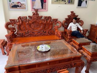 Bộ bàn ghế Rồng Khuỳnh Nghê Đỉnh gỗ hương đá tay cột 12cm (Anh Dương, Lai Châu)