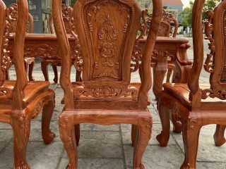 ghế ăn hoàng gia