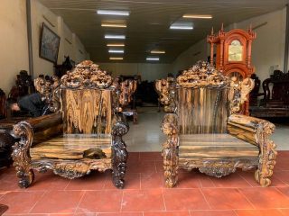 Bộ bàn ghế Hoàng Gia 2m6 gỗ mun hoa Lào vân hoa siêu đẹp