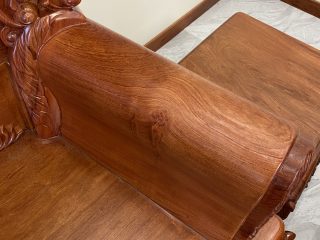 Tay ghế nguyên khối