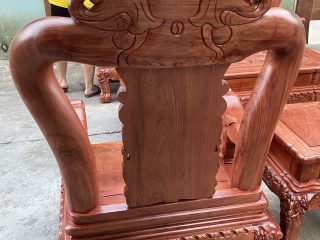 Mặt sau ghế đơn