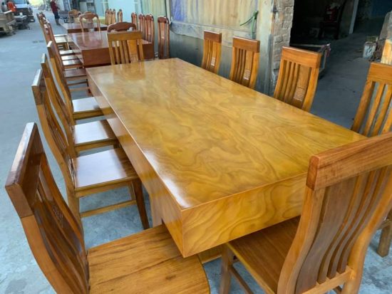bàn ăn 10 ghế gỗ cẩm vàng hiện đại