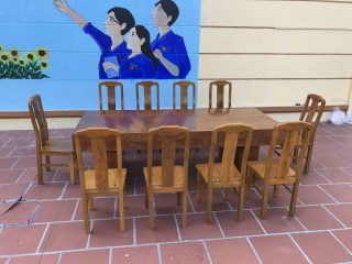 Bàn ăn 10 ghế đục chữ thọ tròn