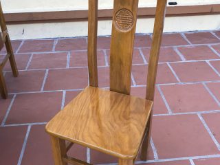 Ghế lưng tựa đục chữ thọ tròn