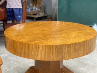 bàn ăn tròn đóng hộp gỗ cẩm vàng