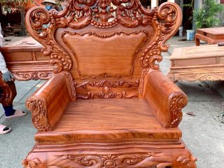 Thiết kế ghế đơn phong cách hoàng gia
