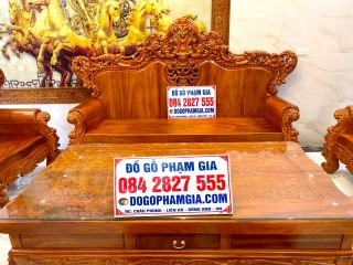 bàn ghế phòng khách phong cách hoàng gia