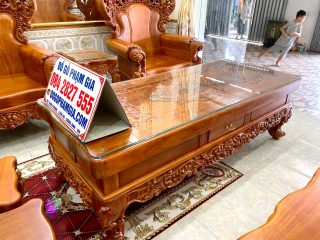 bàn hoang gia nguyên khối dày dặn