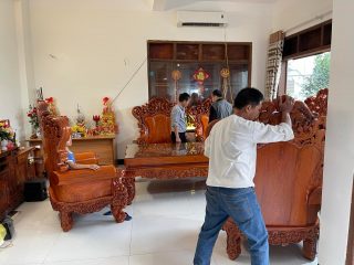 bàn ghế hoàng gia tân cổ điển đục 2 mặt