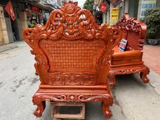 mẫu ghế đơn hoàng gia đục hoa hồng lá tây