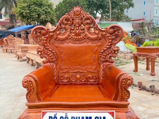 ghế hoàng gia đục hoa lá tây