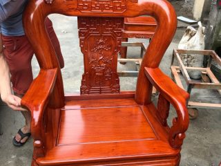 ghế minh quốc triện vách đục tứ quý