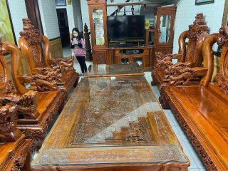 bàn gỗ hương đá đục tứ linh quy tụ