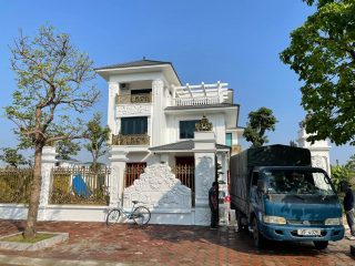 quá trình giao bàn ghế phòng khách