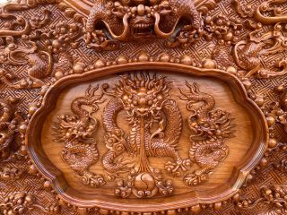 ghế rồng khuỳnh nghê đỉnh đục tay