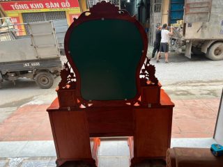 bàn phấn gỗ hương đá