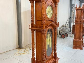 mẫu đồng hồ tứ trụ gỗ hương đá