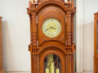 đồng hồ tứ trục đục hoa lá tây đẹp mắt