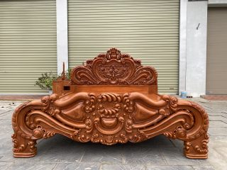 mẫu giường ngủ gỗ gõ đỏ đục tay