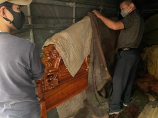 quá trình vận chuyển đồ nội thất cho khách