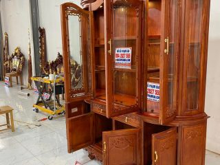 Tủ rượu gỗ 1m8 tiện dụng